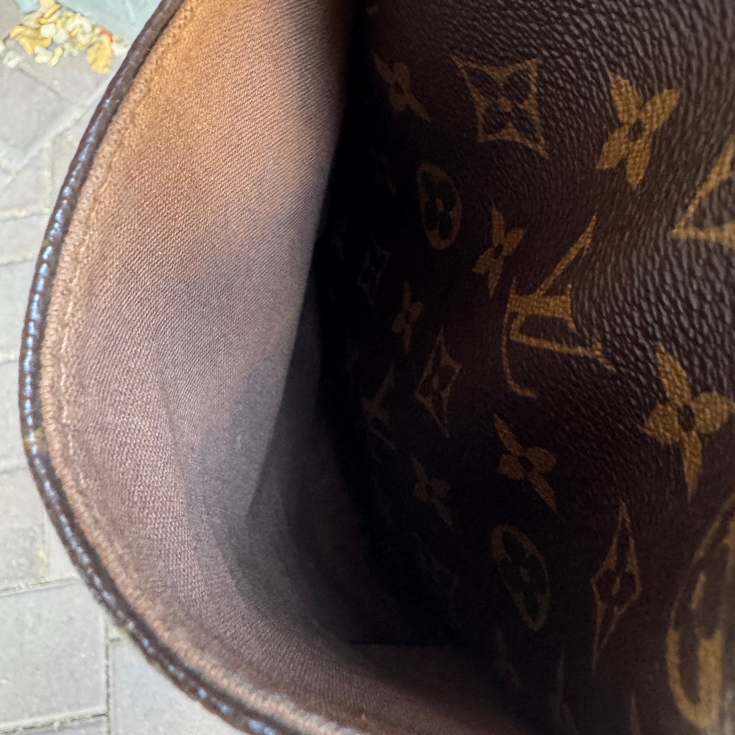 Louis Vuitton Monogram Totally GM Shoulder Bag