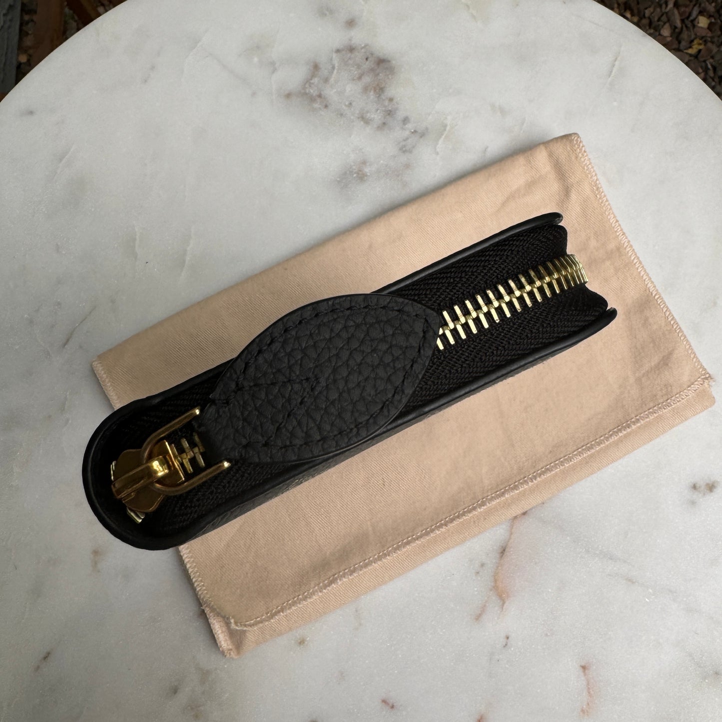 Louis Vuitton Mahina Leather Zippy Wallet NM