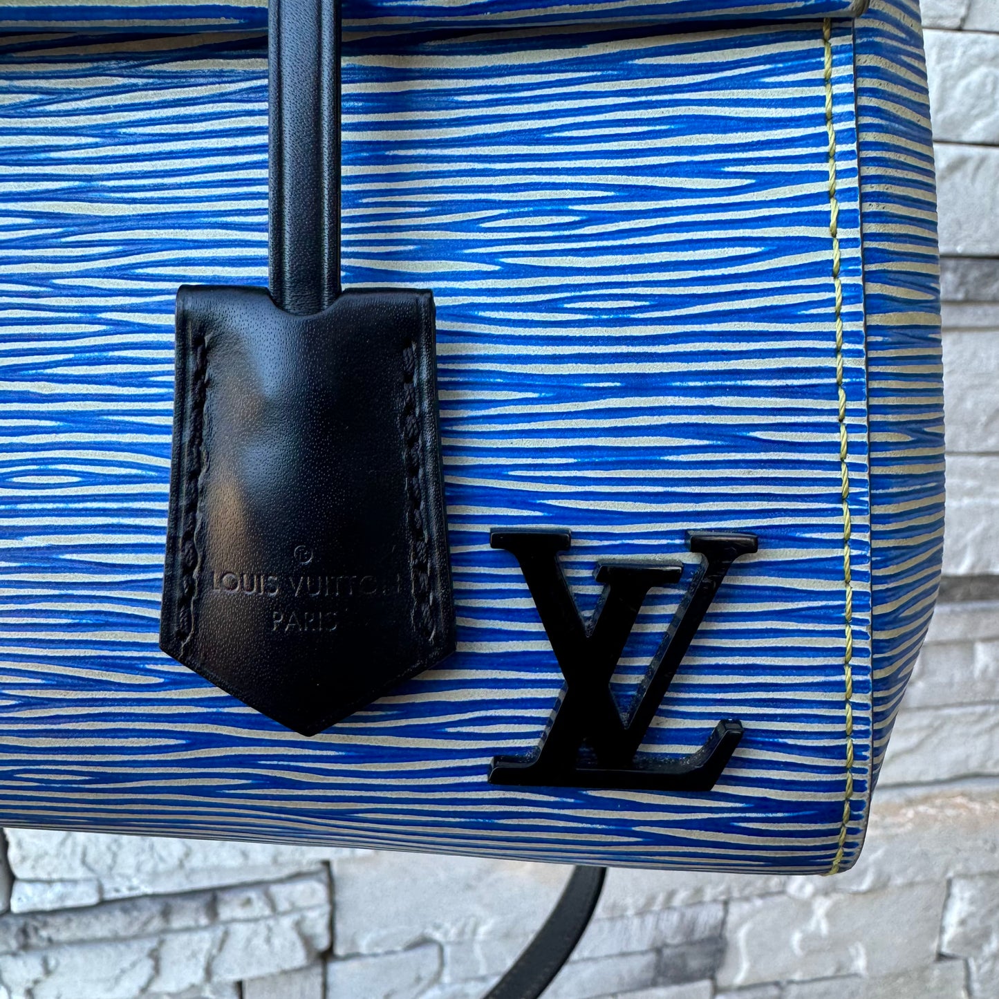 Louis Vuitton Epi Cluny MM