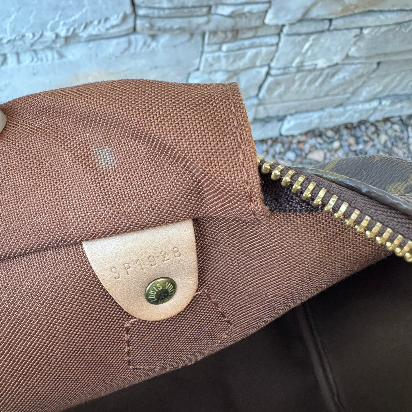 Louis Vuitton Monogram Speedy 30