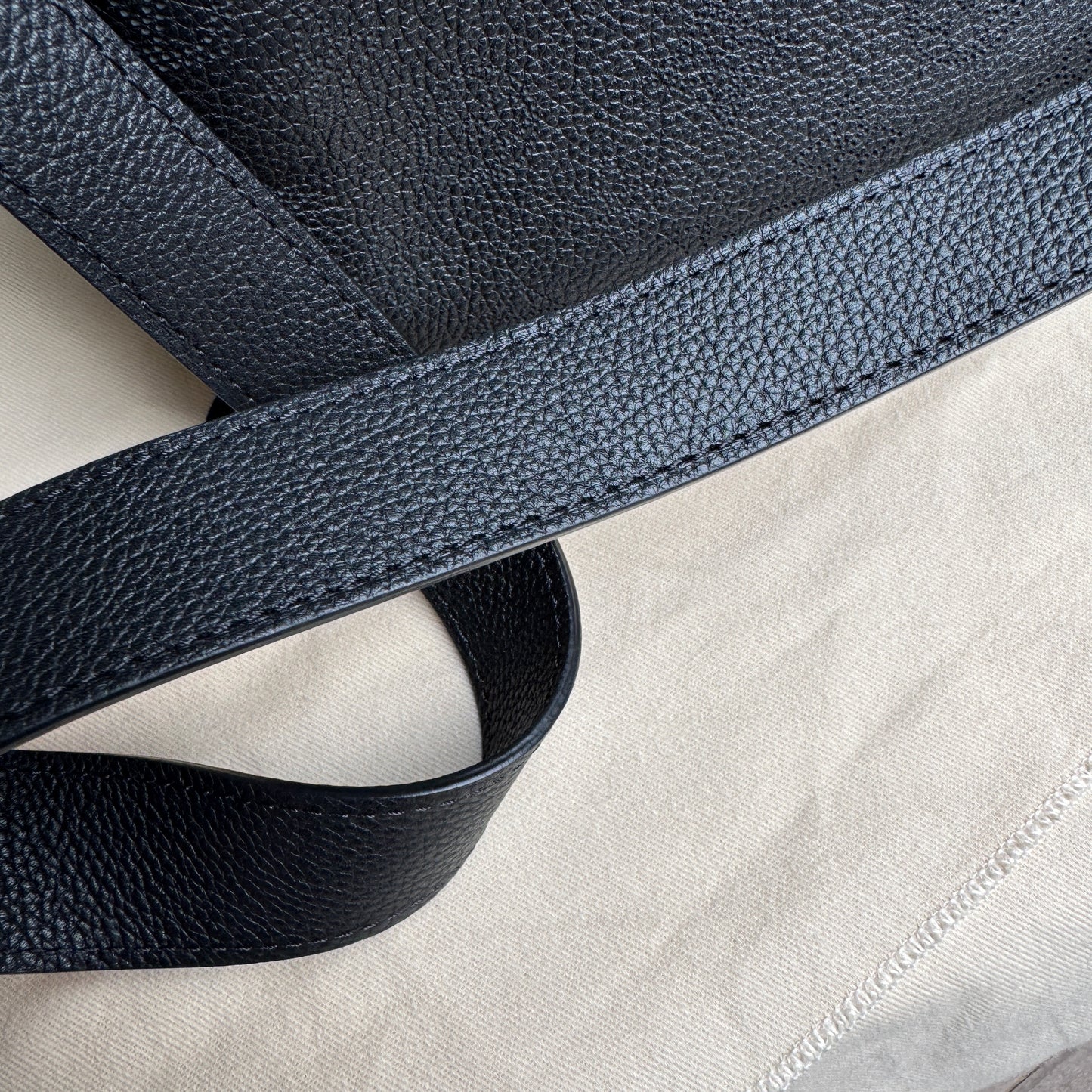 Louis Vuitton Mahina Babylone PM