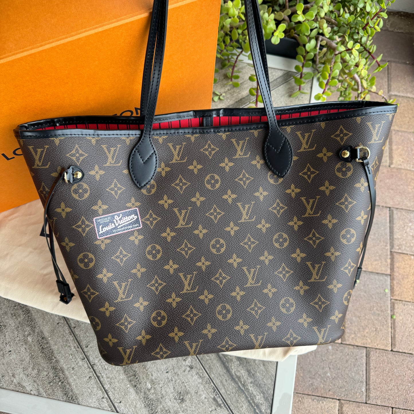 Louis Vuitton Monogram World Tour Neverfull MM