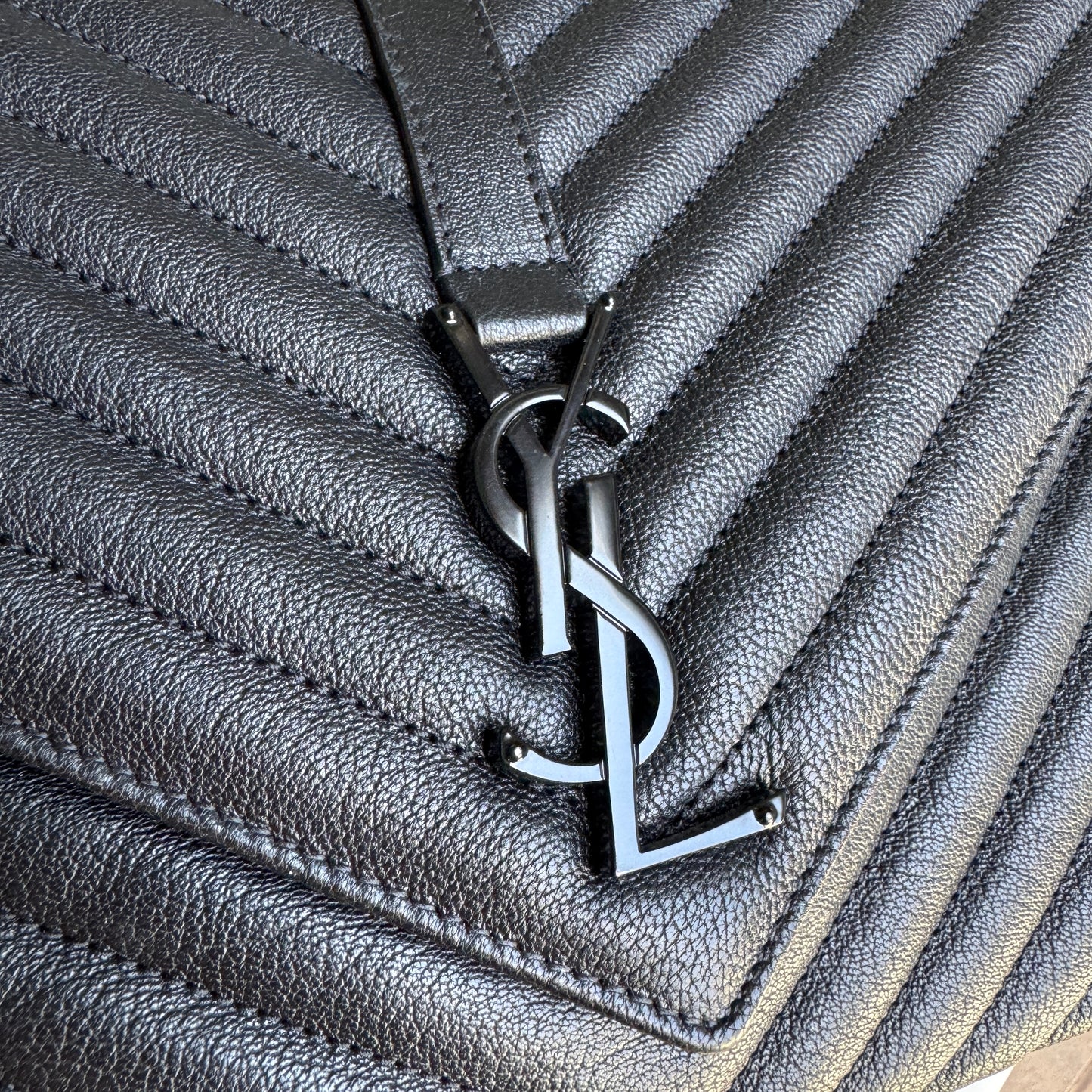 Saint Laurent Monochrome Large College Flap Shoulder Bag