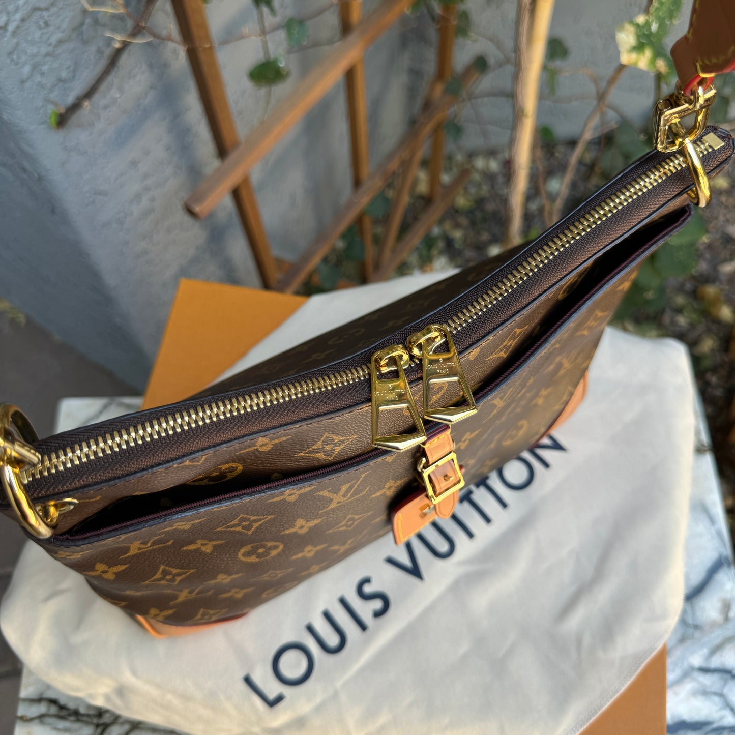 Louis Vuitton Monogram Odeon MM Crossbody NM