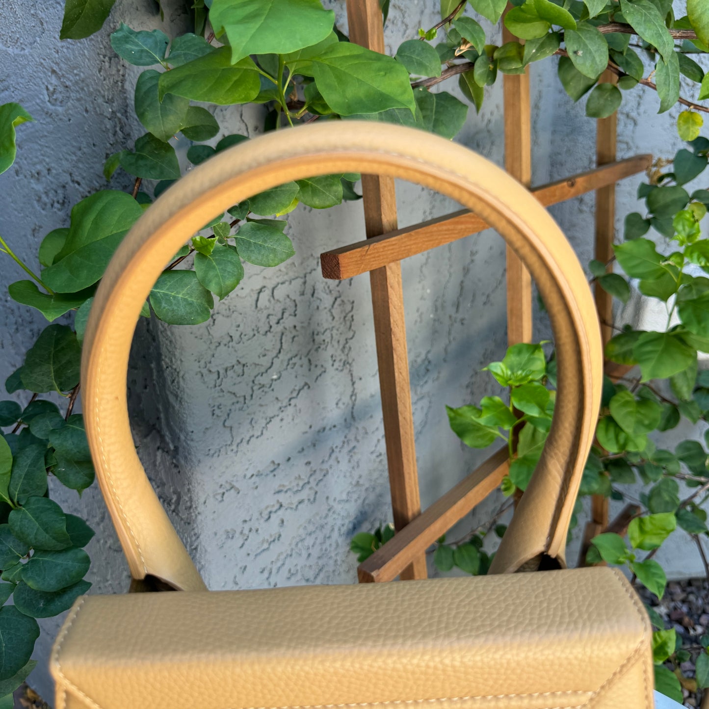 Jacquemus Le Grand Chiquito Top Handle Shoulder Bag