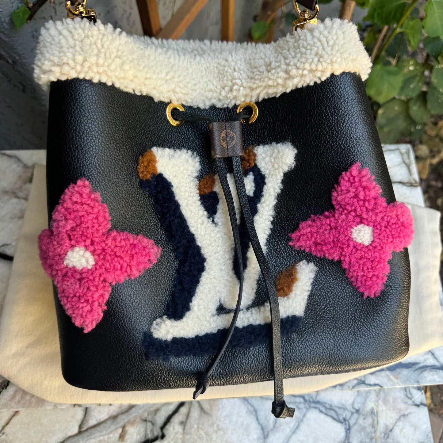 Louis Vuitton Monogram Teddy NeoNoe MM with Pouch