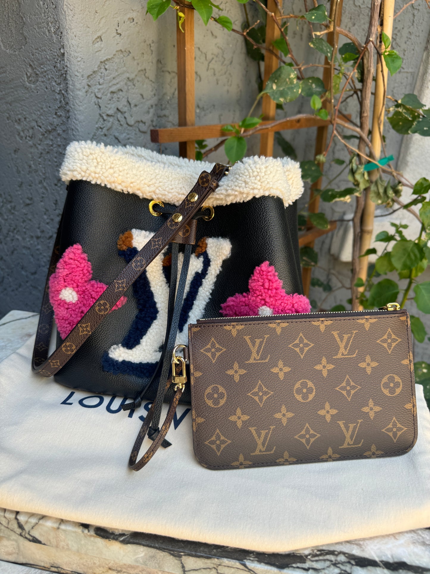 Louis Vuitton Monogram Teddy NeoNoe MM with Pouch