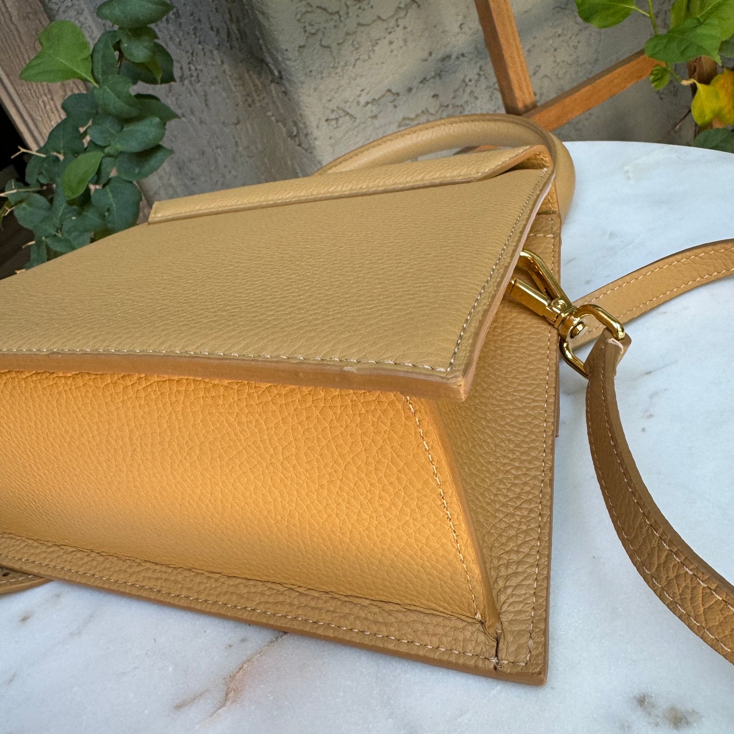 Jacquemus Le Grand Chiquito Top Handle Shoulder Bag