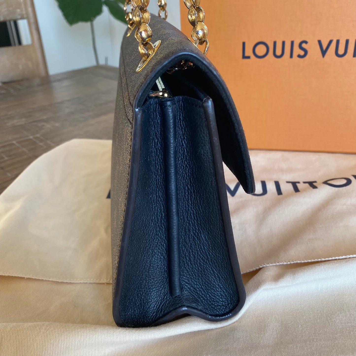 Louis Vuitton Victoire Vavin Shoulder Bag