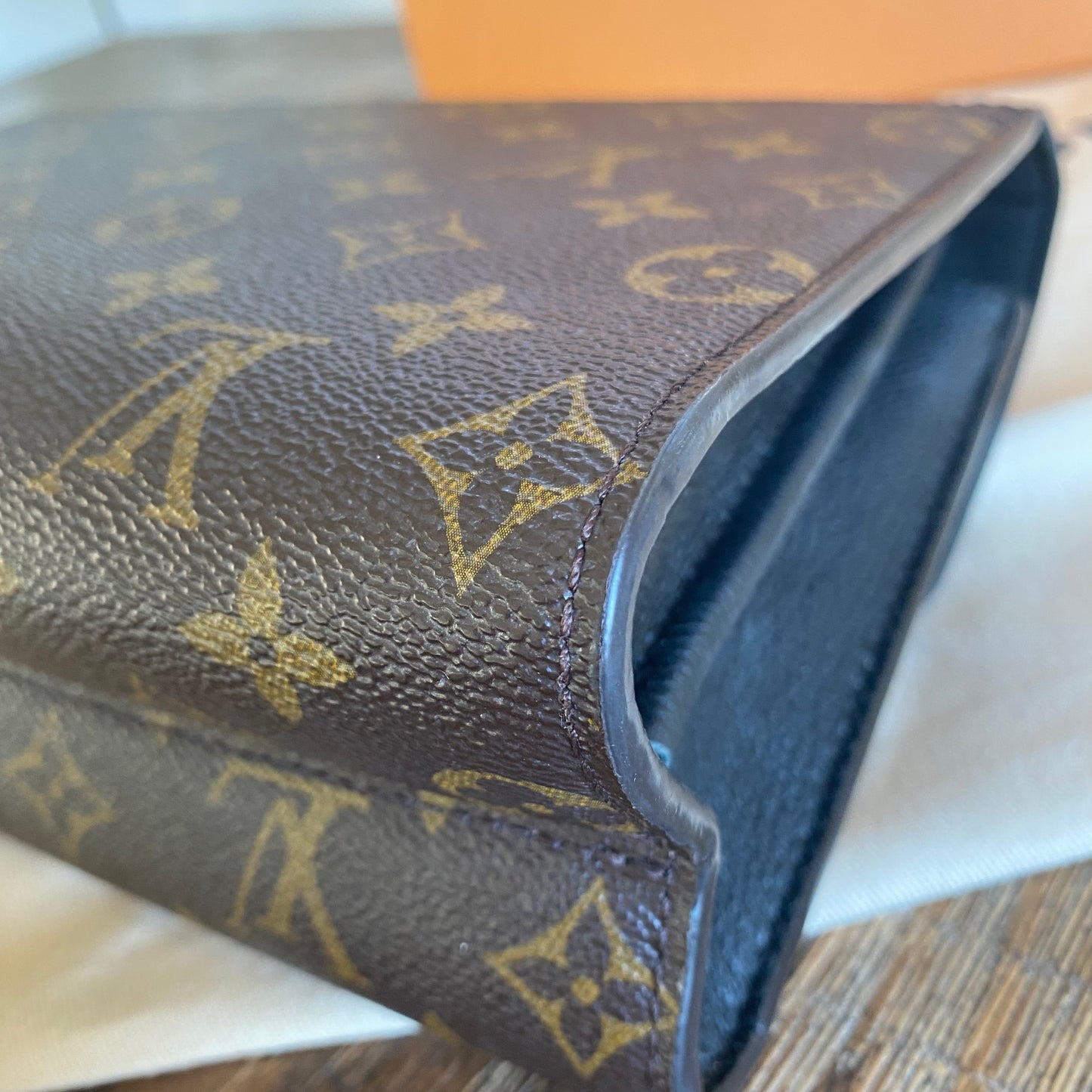 Louis Vuitton Victoire Vavin Shoulder Bag