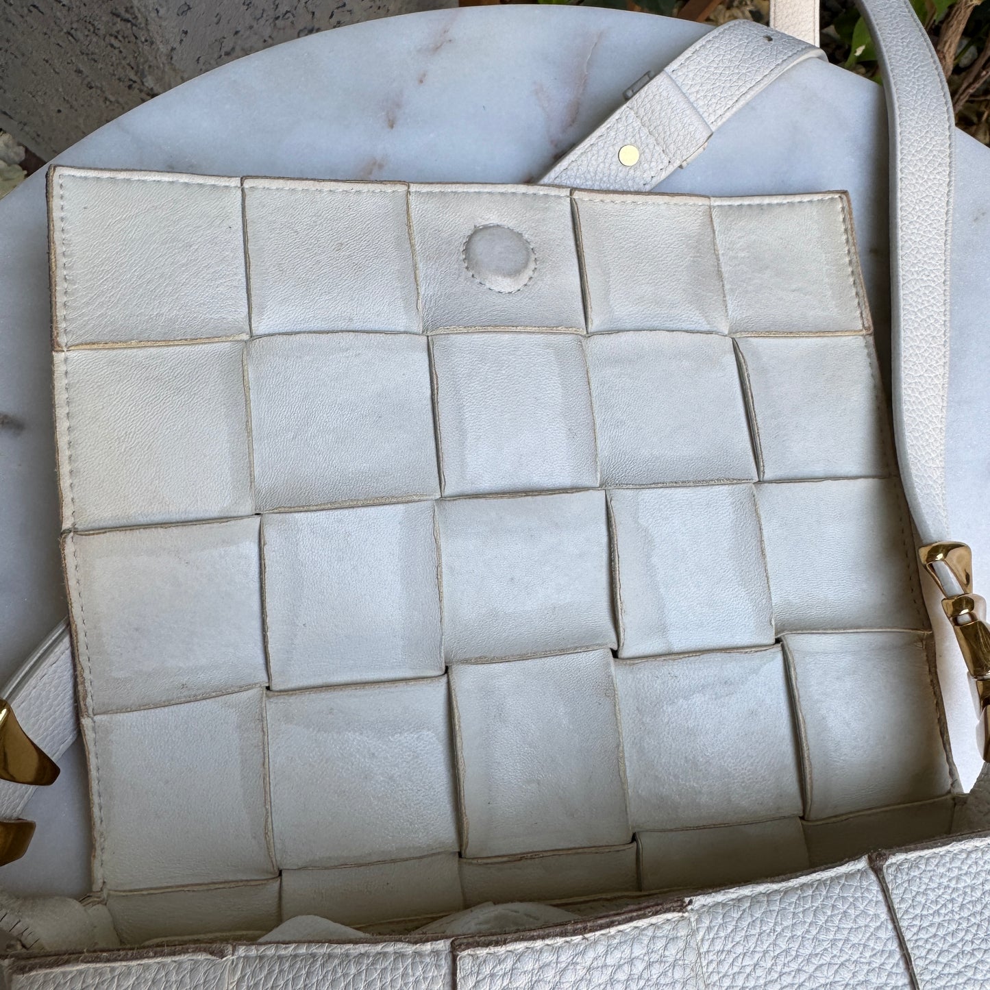 Bottega Veneta Grained Calfskin Maxi Intrecciato Cassette Crossbody