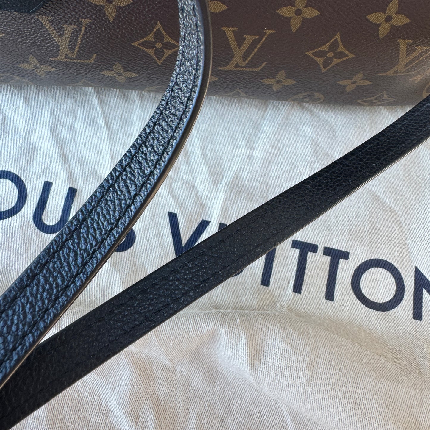 Louis Vuitton Monogram Venus