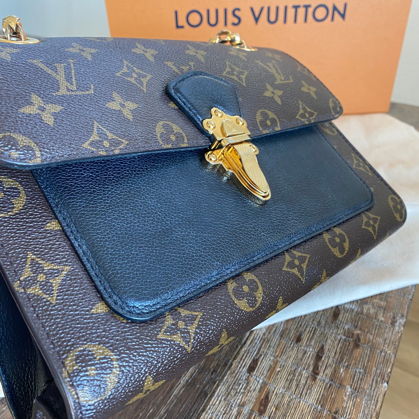 Louis Vuitton Victoire Vavin Shoulder Bag