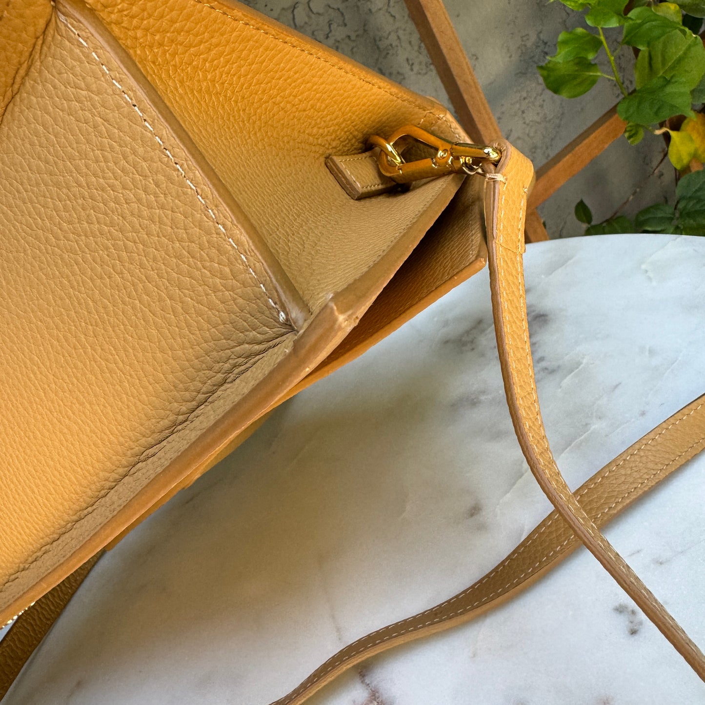 Jacquemus Le Grand Chiquito Top Handle Shoulder Bag