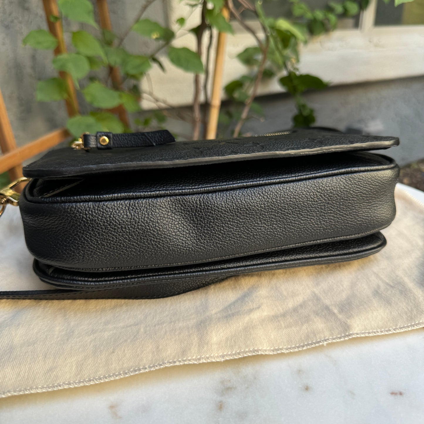 Louis Vuitton Empreinte Leather Metis Crossbody