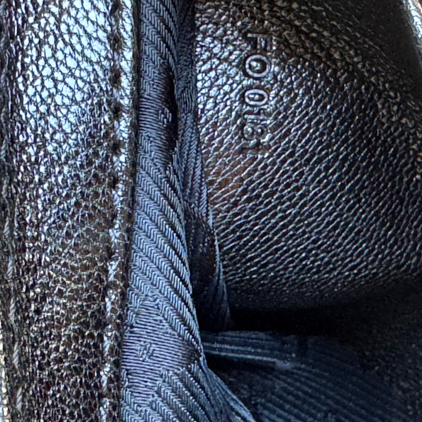 Louis Vuitton Avant Garde Leather Pochette Shoulder Bag