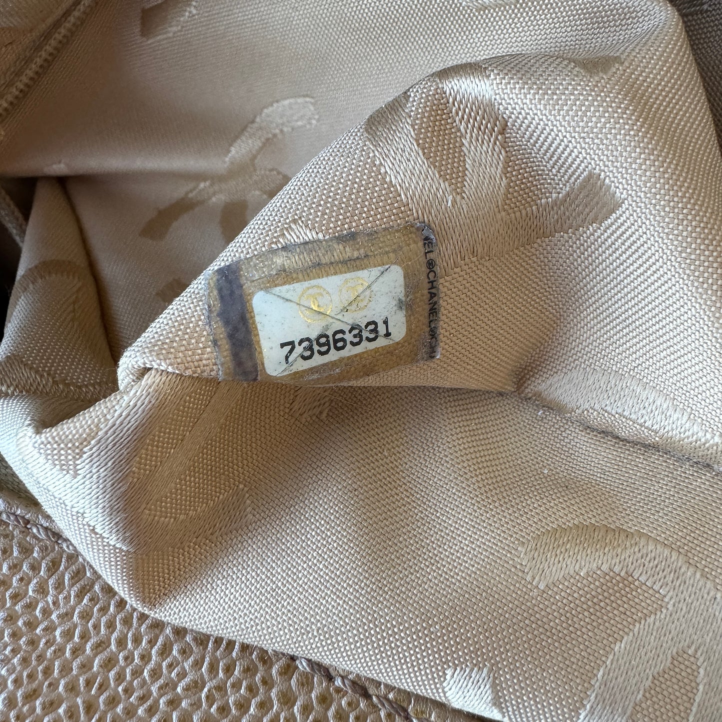 Chanel Vintage CC Wood Chain Caviar Leather Hobo