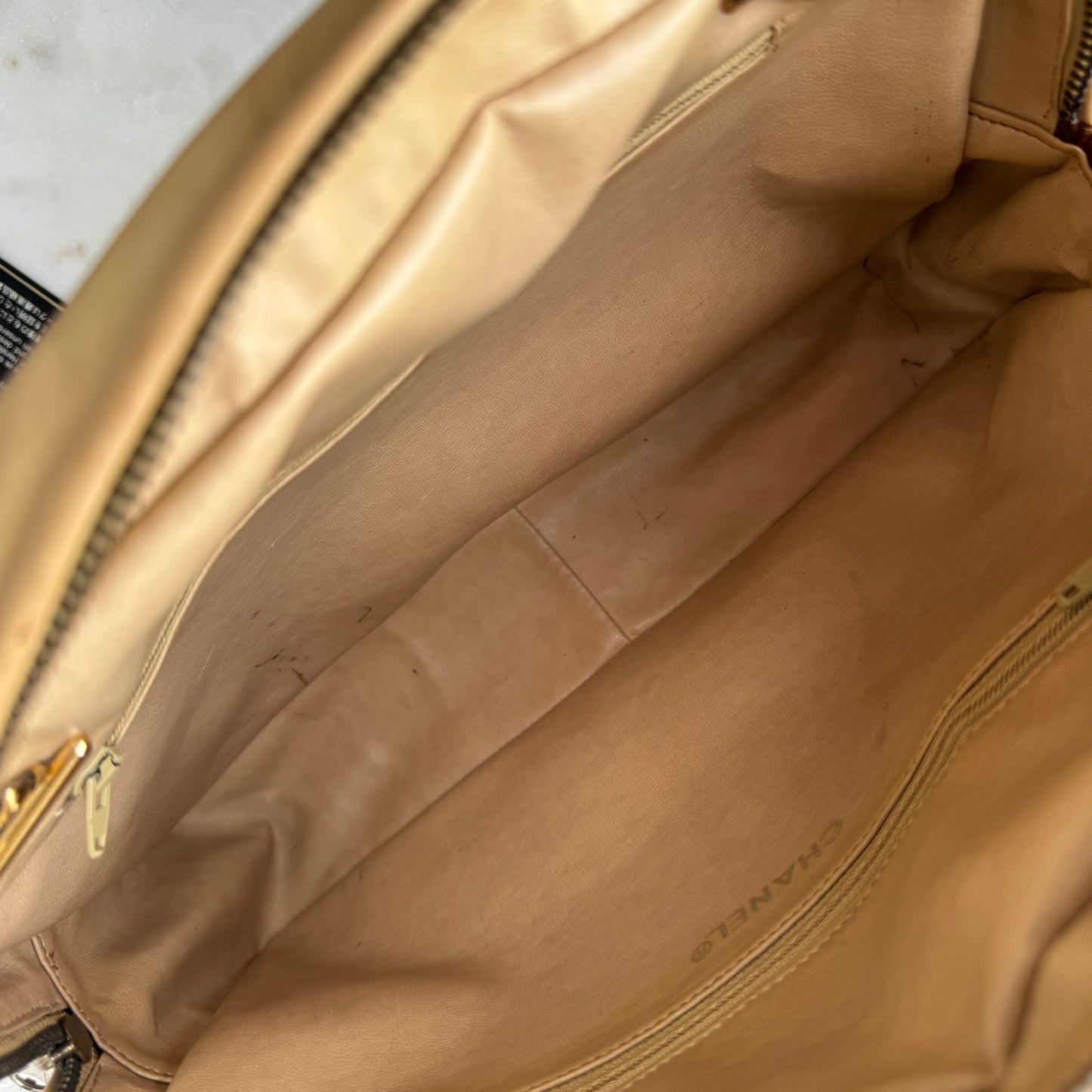 Chanel Vintage CC Chain Leather Shoulder Bag