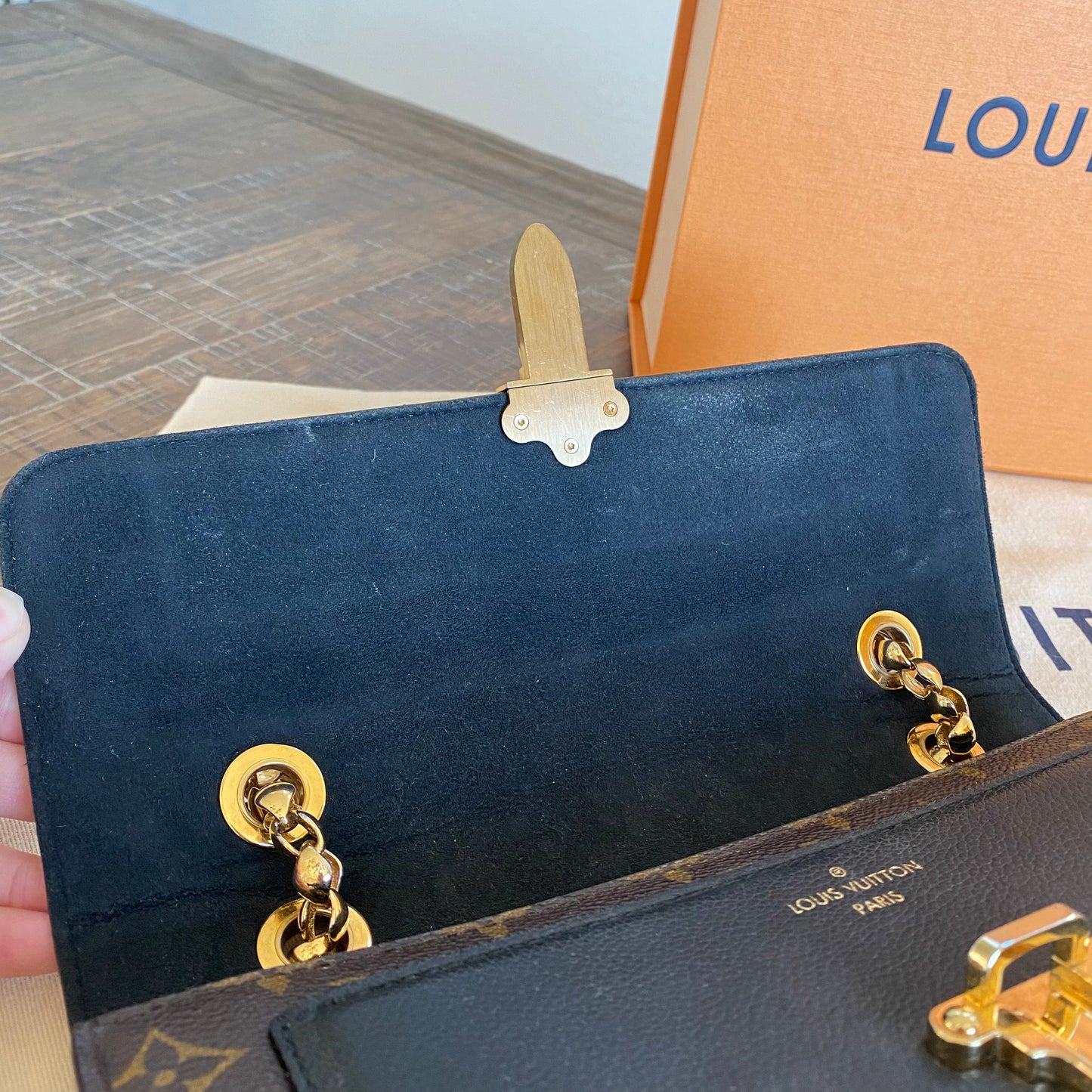 Louis Vuitton Victoire Vavin Shoulder Bag