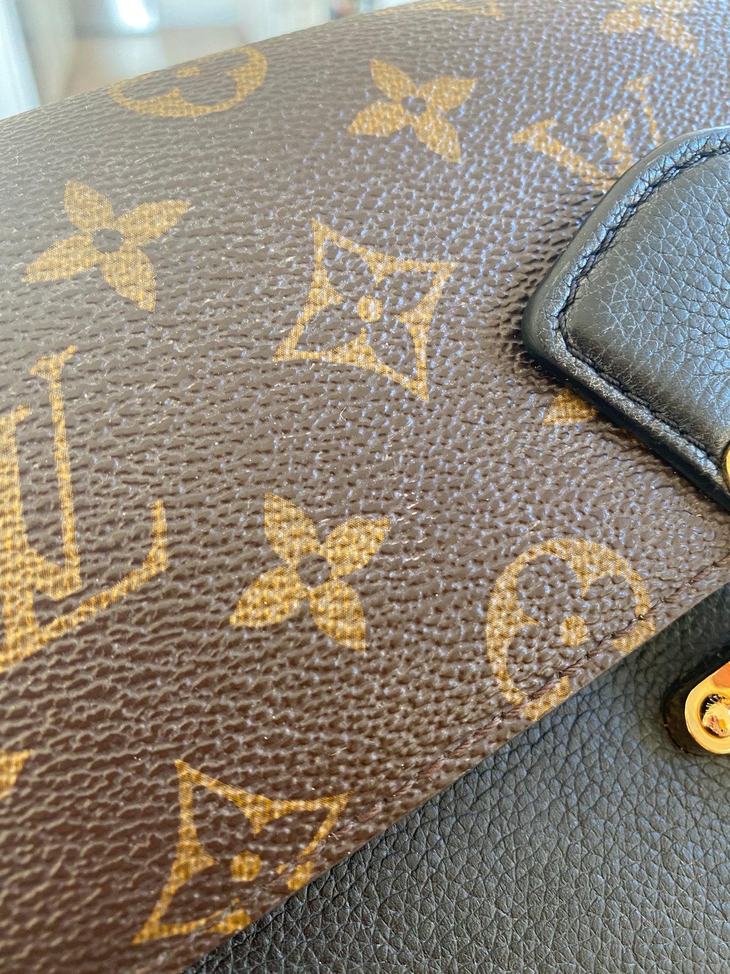 Louis Vuitton Victoire Vavin Shoulder Bag
