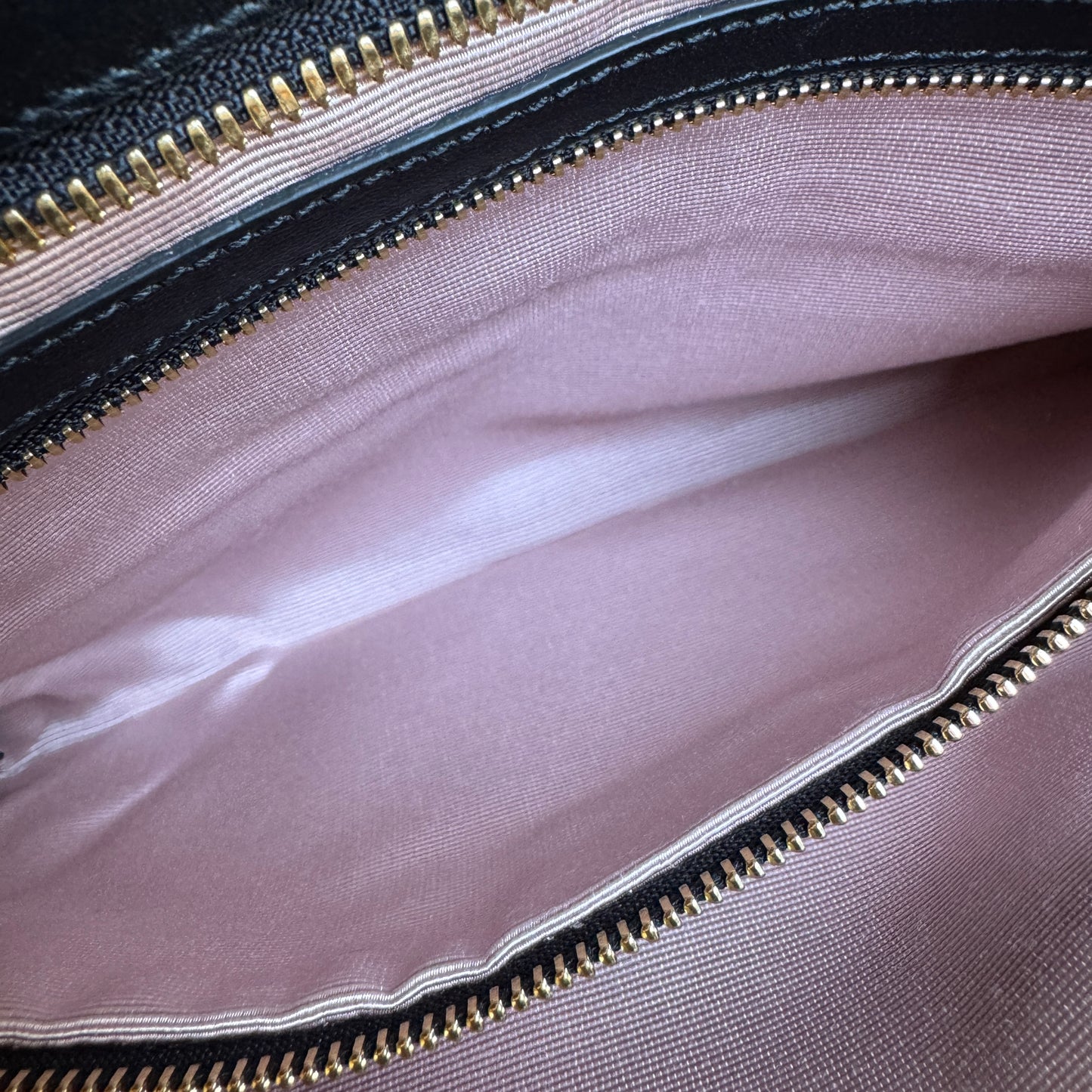 Gucci Arli Leather GG Shoulder Bag