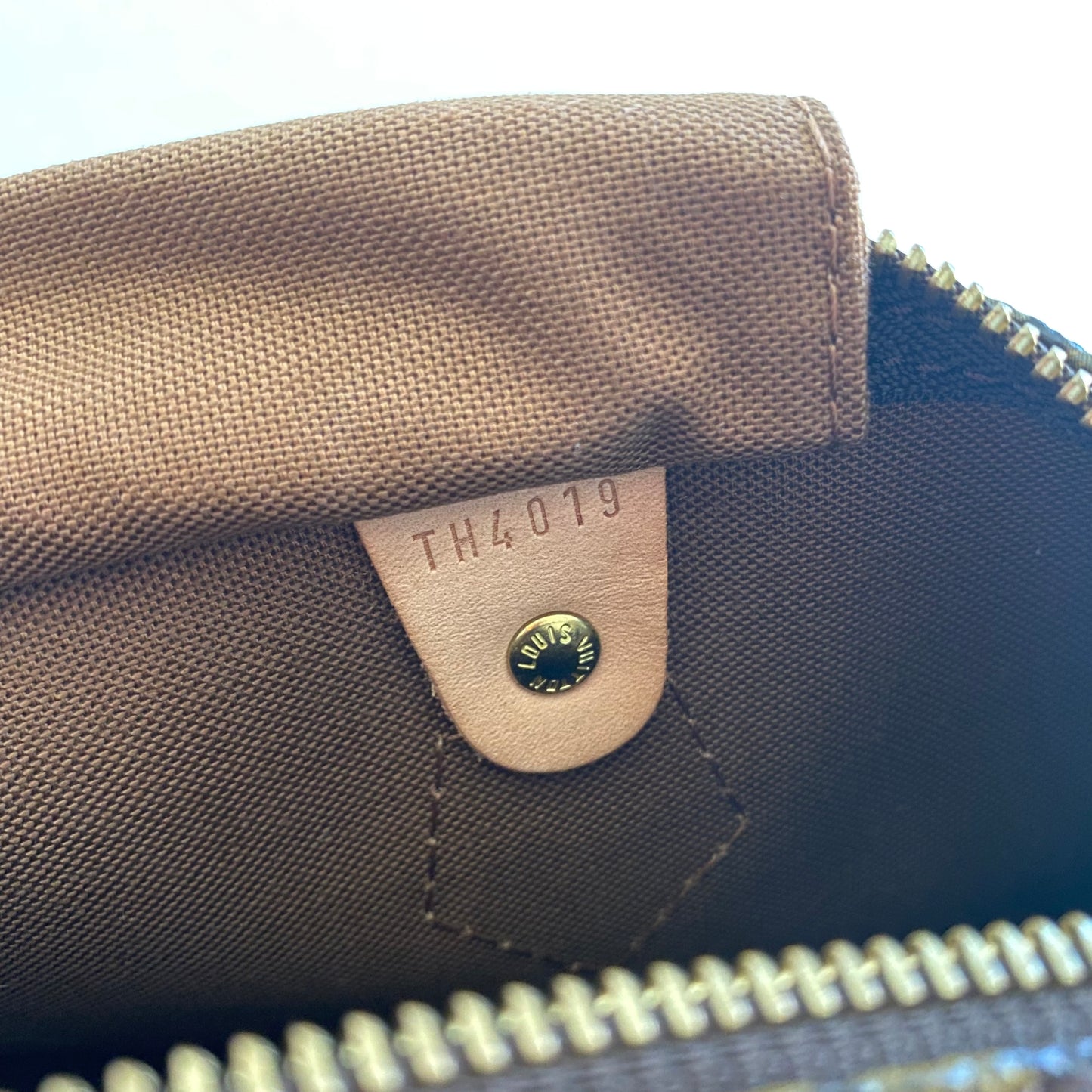 Louis Vuitton Monogram Speedy 30