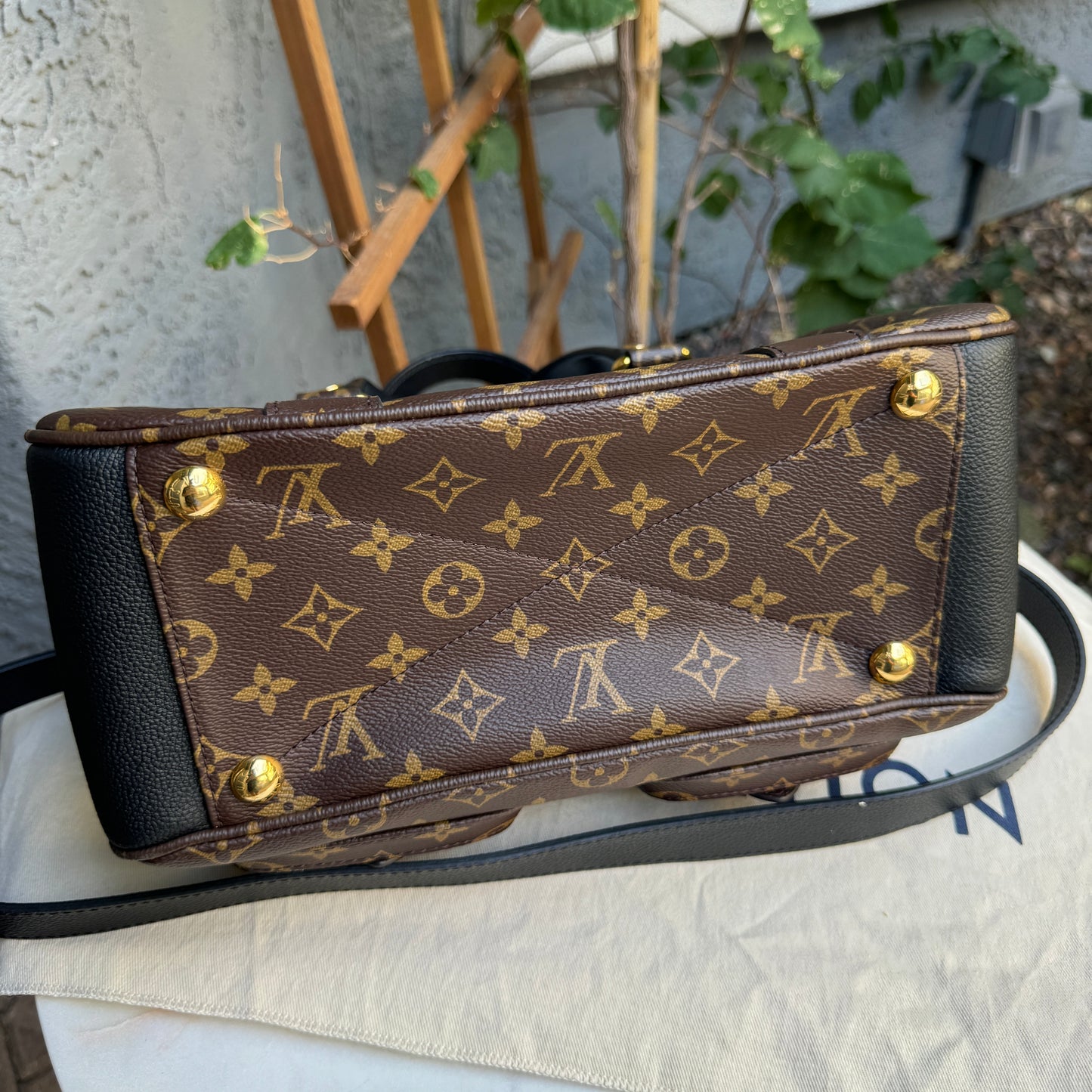 Louis Vuitton Manhattan NM