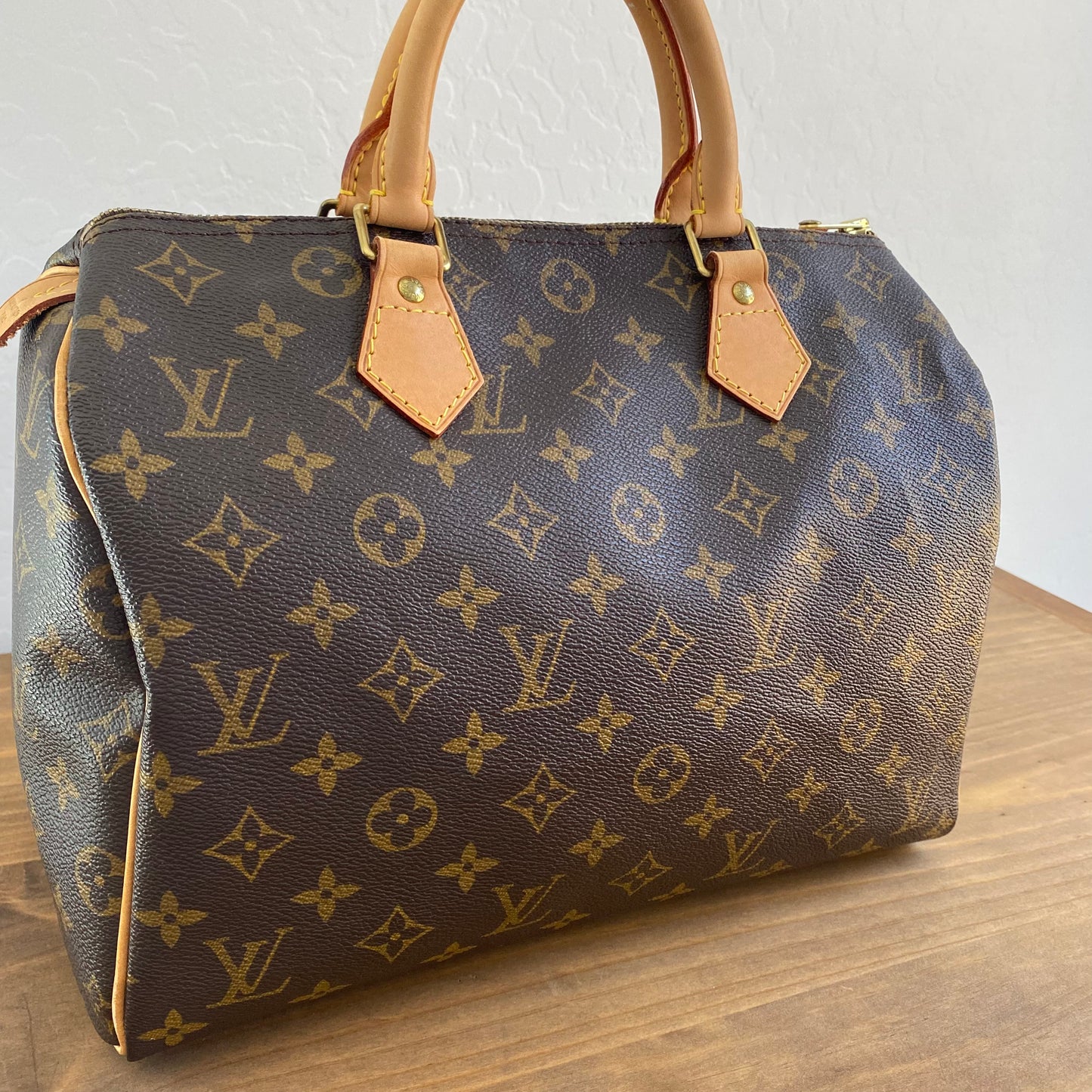Louis Vuitton Monogram Speedy 30
