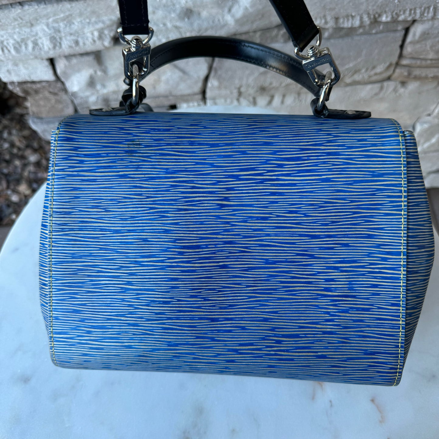 Louis Vuitton Epi Cluny MM