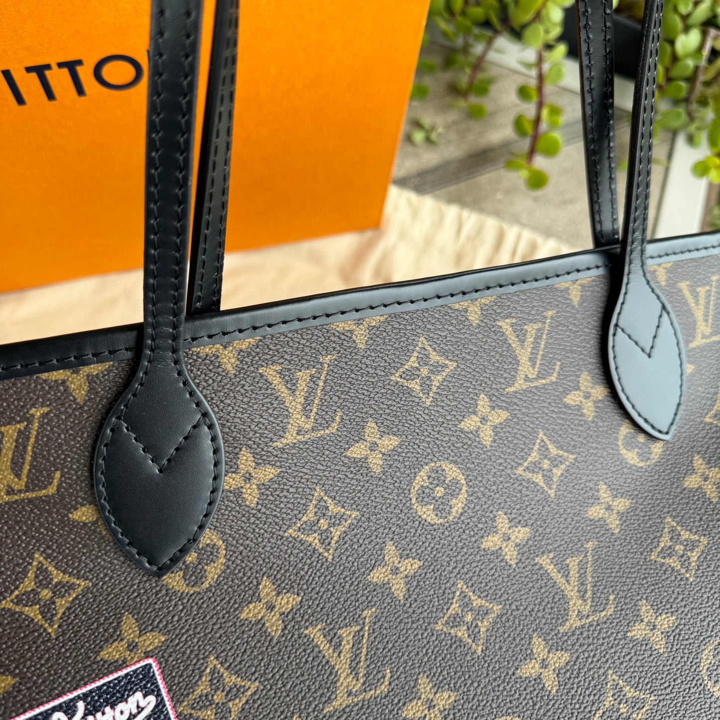 Louis Vuitton Monogram World Tour Neverfull MM