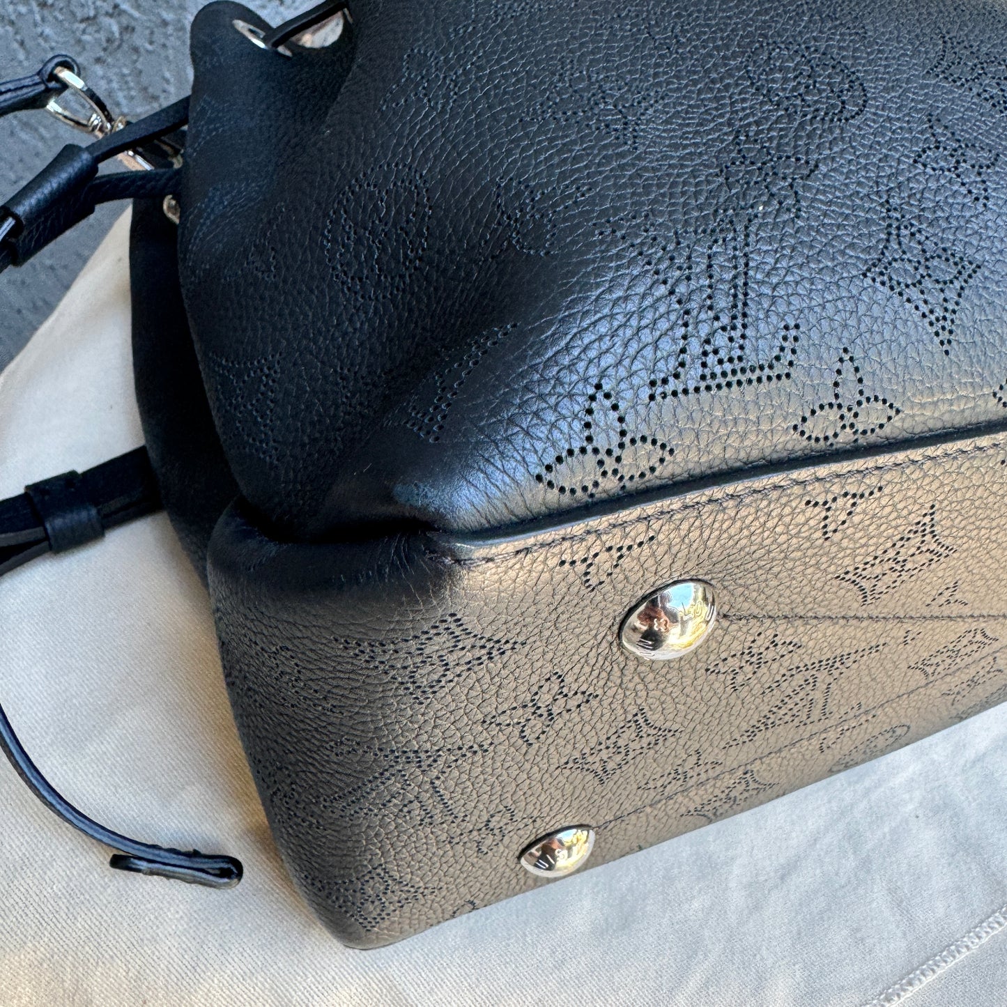 Louis Vuitton Mahina Leather Bella Tote