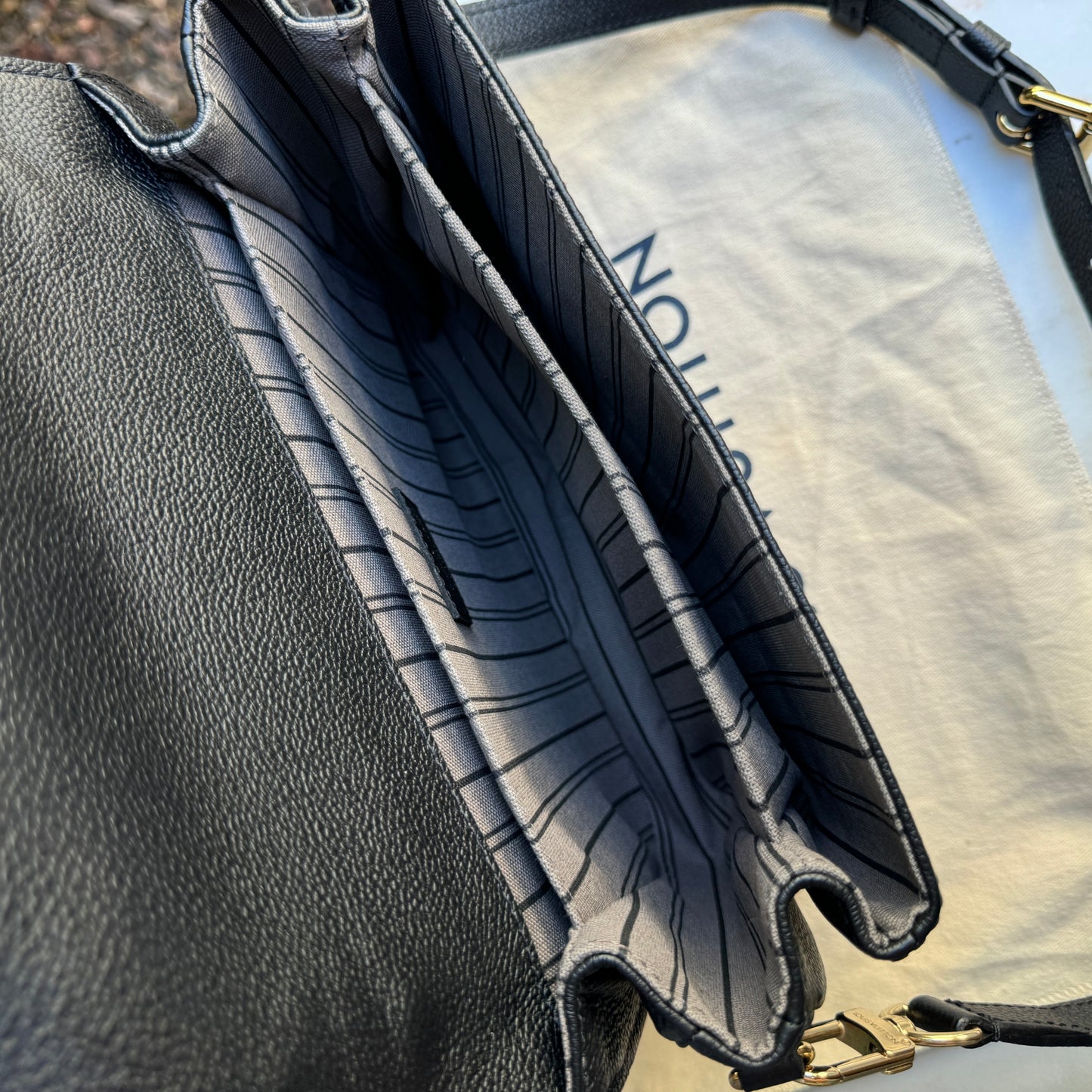 Louis Vuitton Empreinte Leather Metis Crossbody