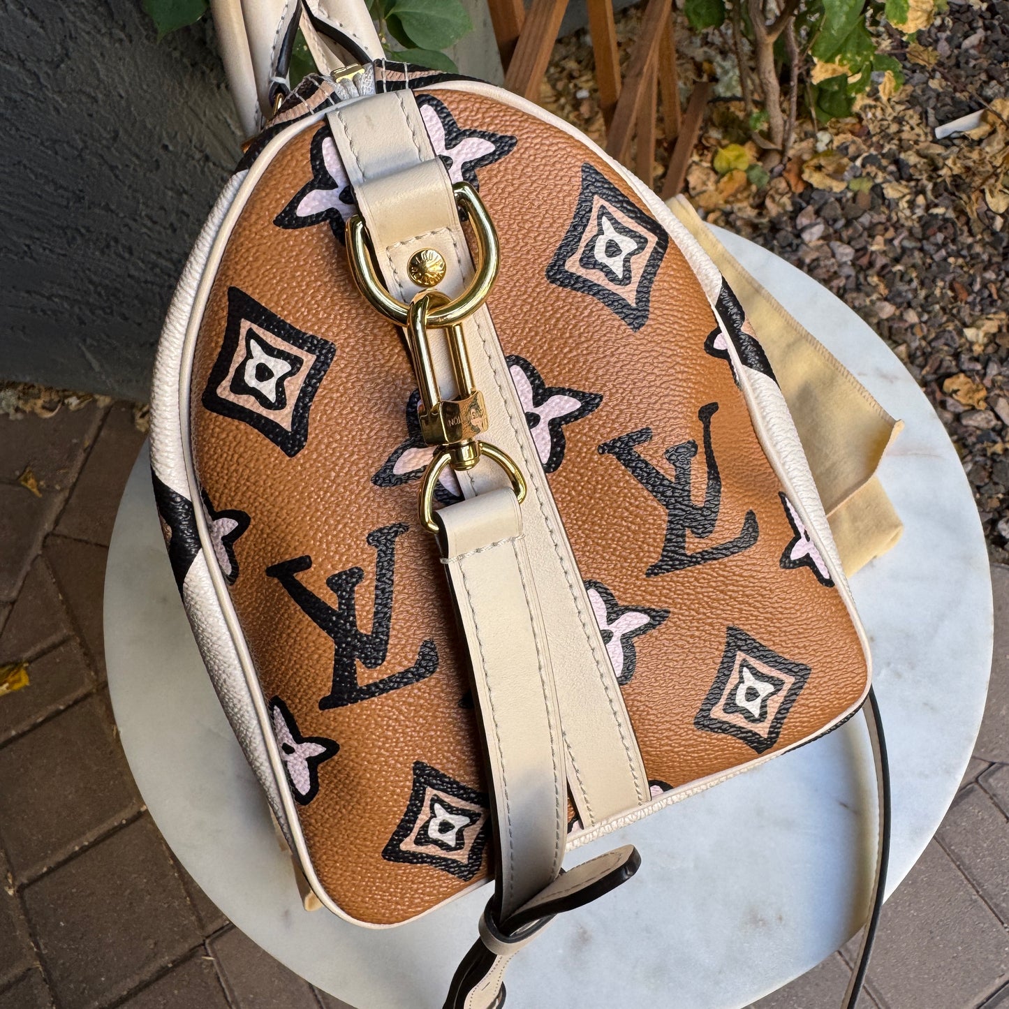 Louis Vuitton Wild at Heart Speedy Bandoulière 25