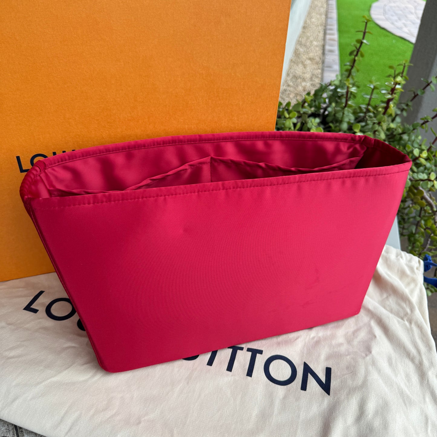Louis Vuitton Monogram World Tour Neverfull MM