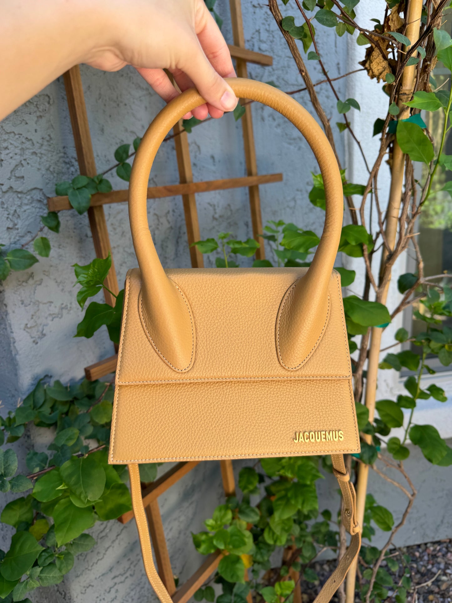 Jacquemus Le Grand Chiquito Top Handle Shoulder Bag
