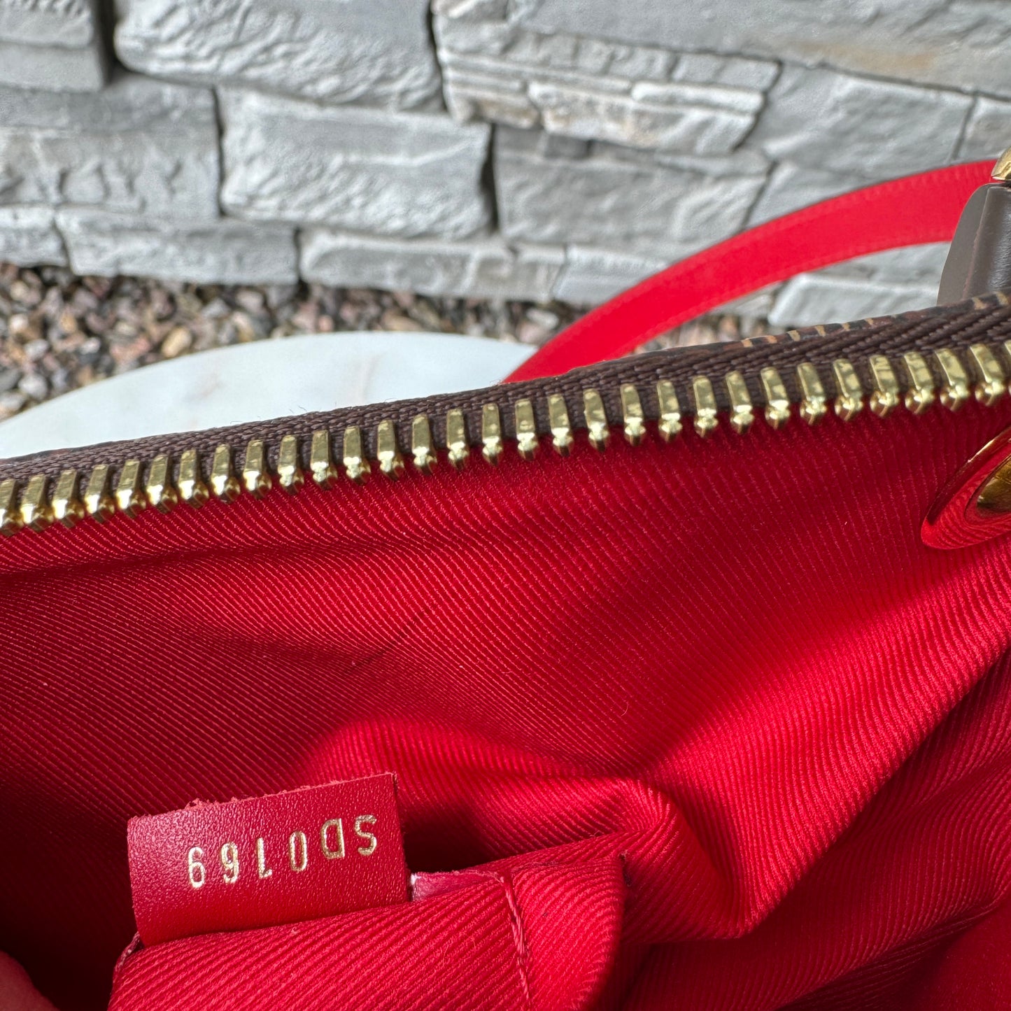 Louis Vuitton Damier Ebene South Bank Besace