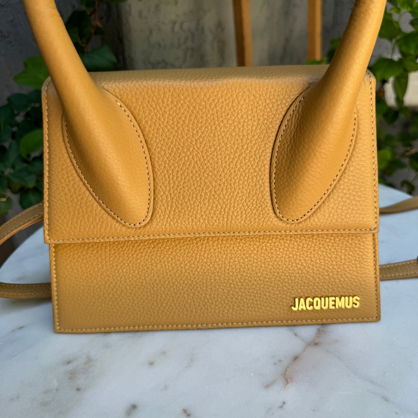 Jacquemus Le Grand Chiquito Top Handle Shoulder Bag