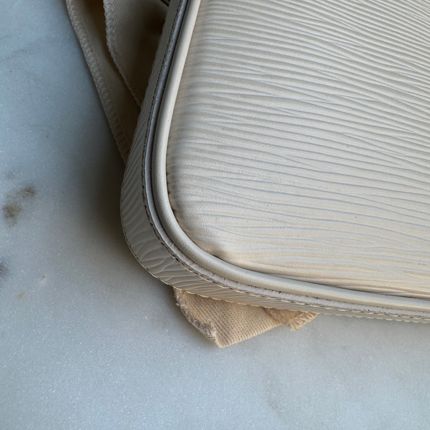 Louis Vuitton Epi Easy Pouch Crossbody