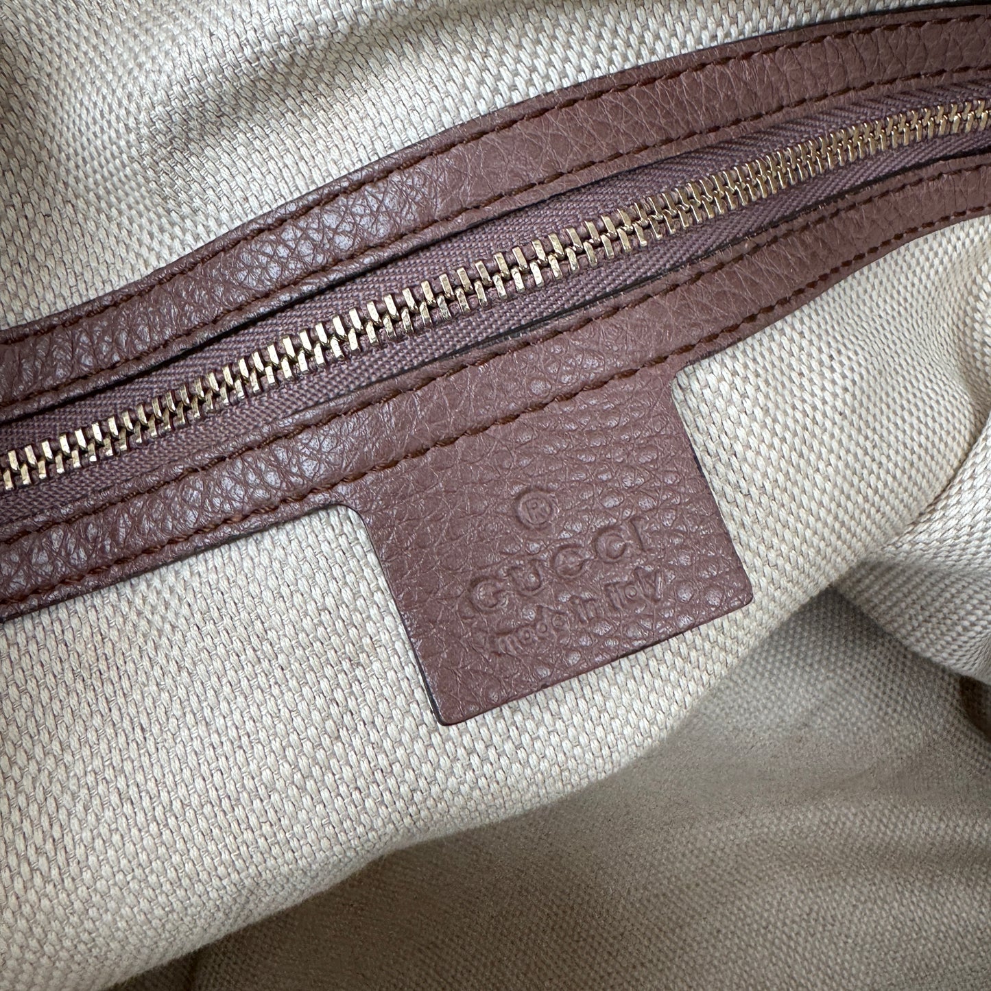 Gucci Medium Soho Chain Hobo