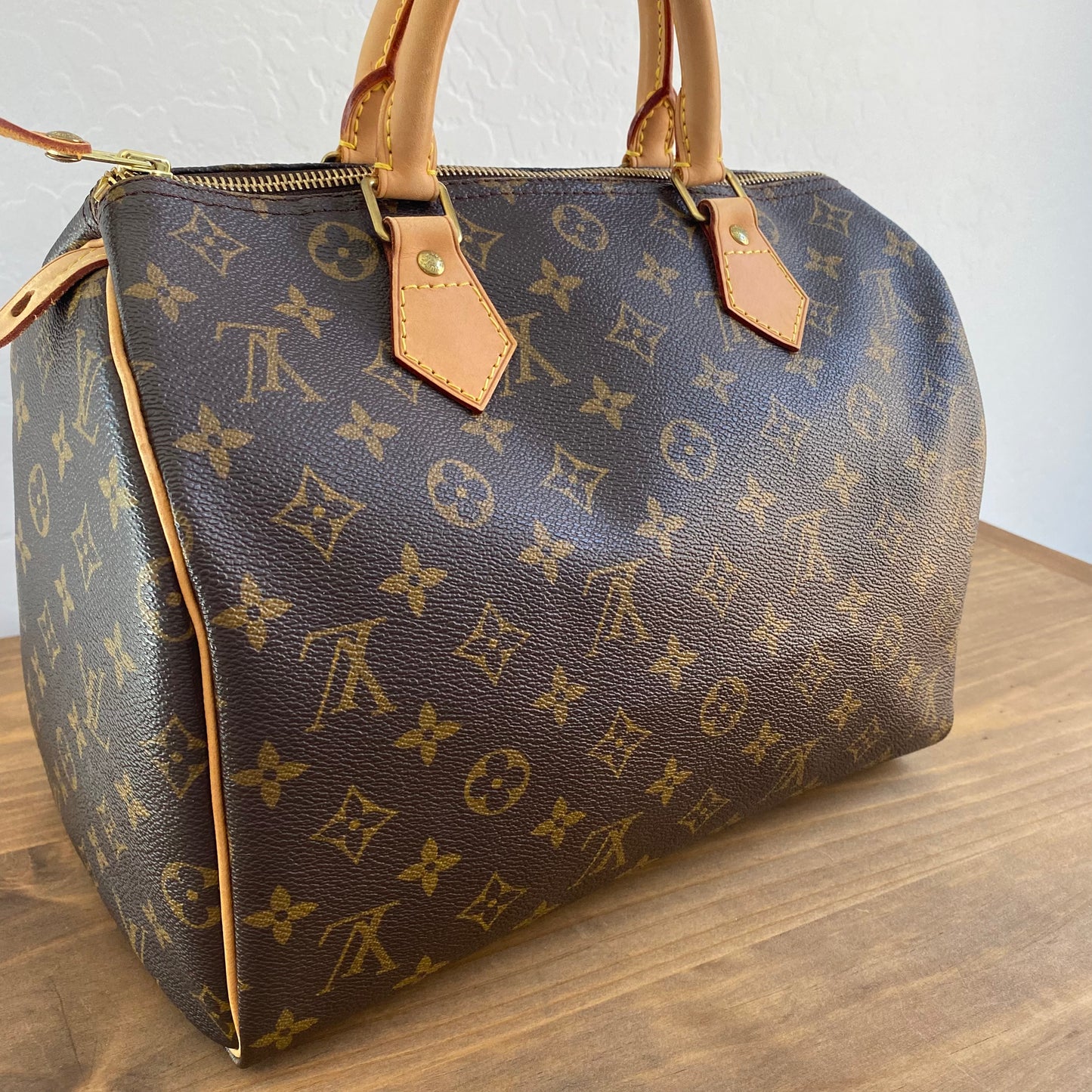 Louis Vuitton Monogram Speedy 30