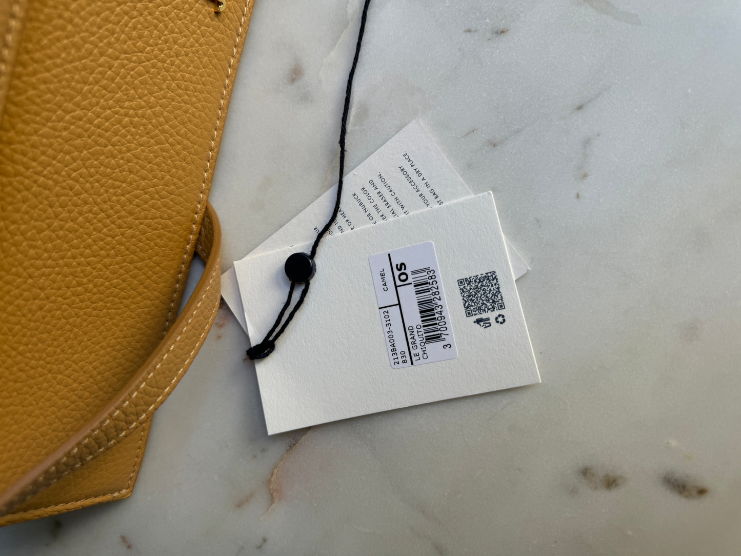 Jacquemus Le Grand Chiquito Top Handle Shoulder Bag