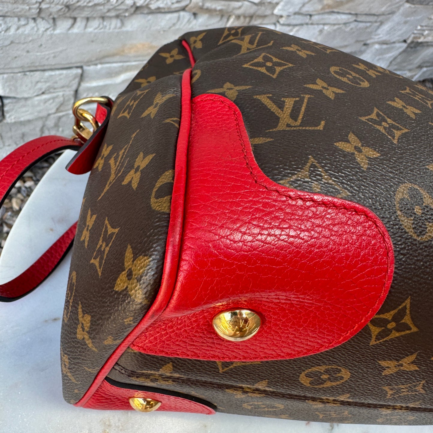 Louis Vuitton Leather and Monogram Canvas Retiro NM