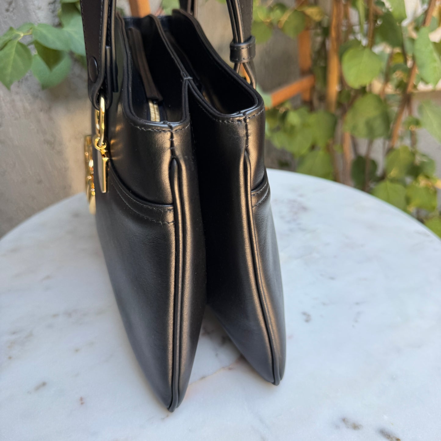 Gucci Arli Leather GG Shoulder Bag