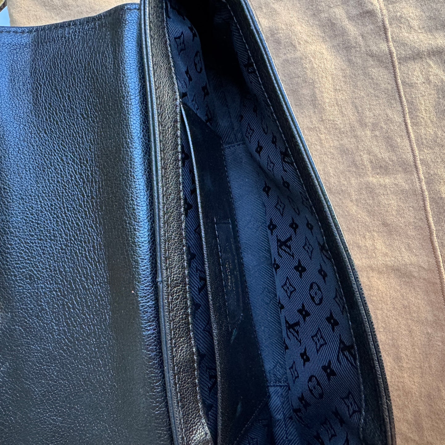 Louis Vuitton Avant Garde Leather Pochette Shoulder Bag