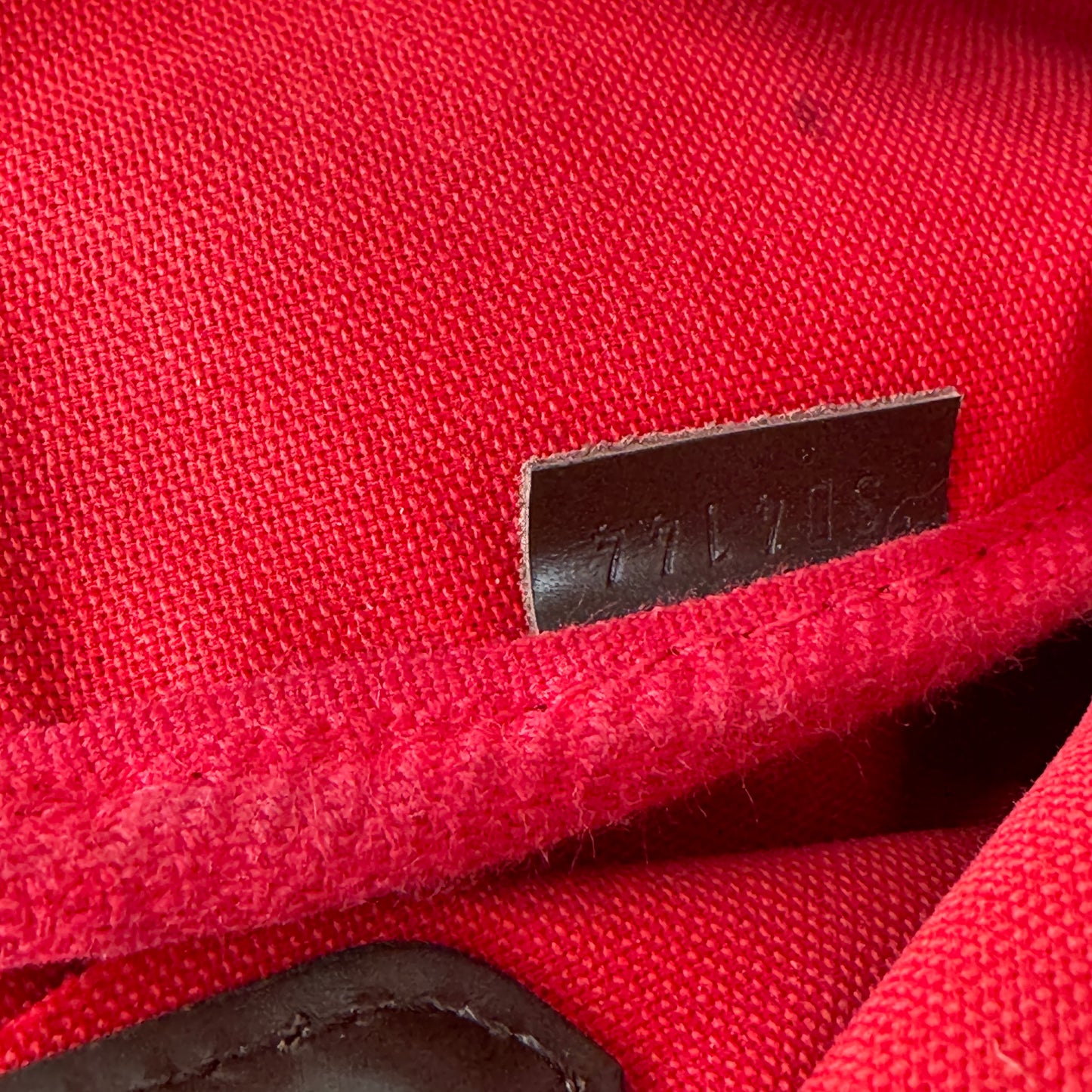 Louis Vuitton Favorite MM Damier Ebene Crossbody