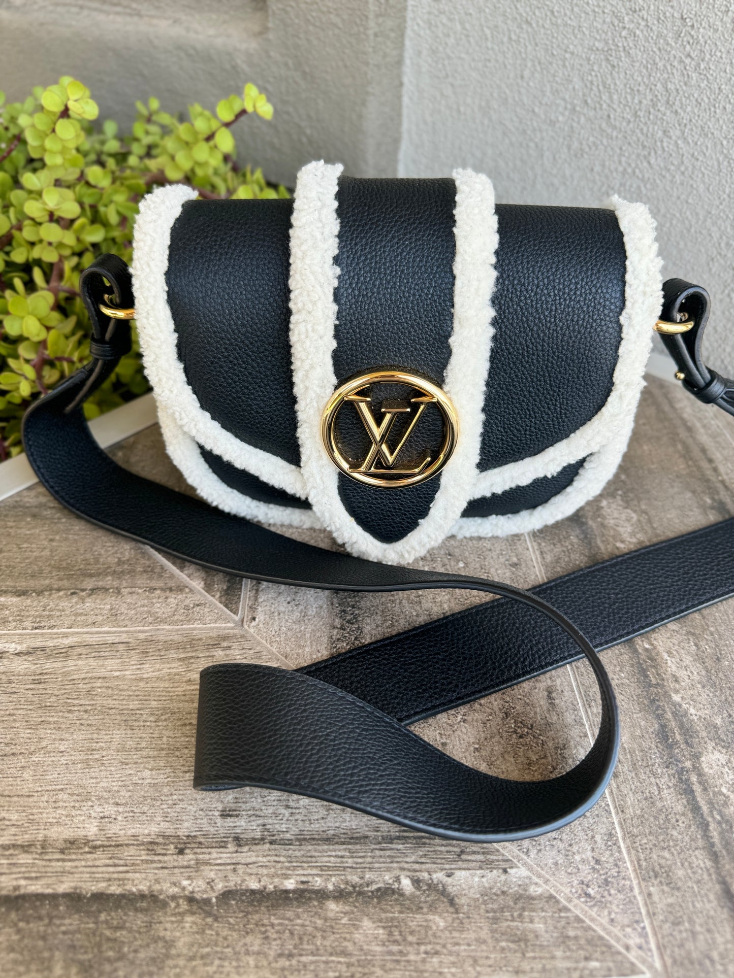 Louis Vuitton Shearling Pont 9 Soft PM