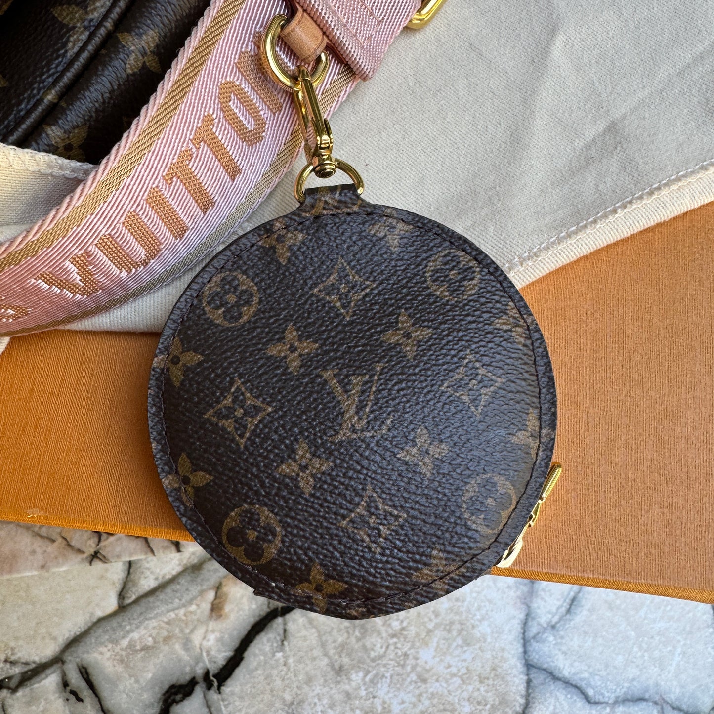 Louis Vuitton Multi Pochette Accessoires Monogram Crossbody