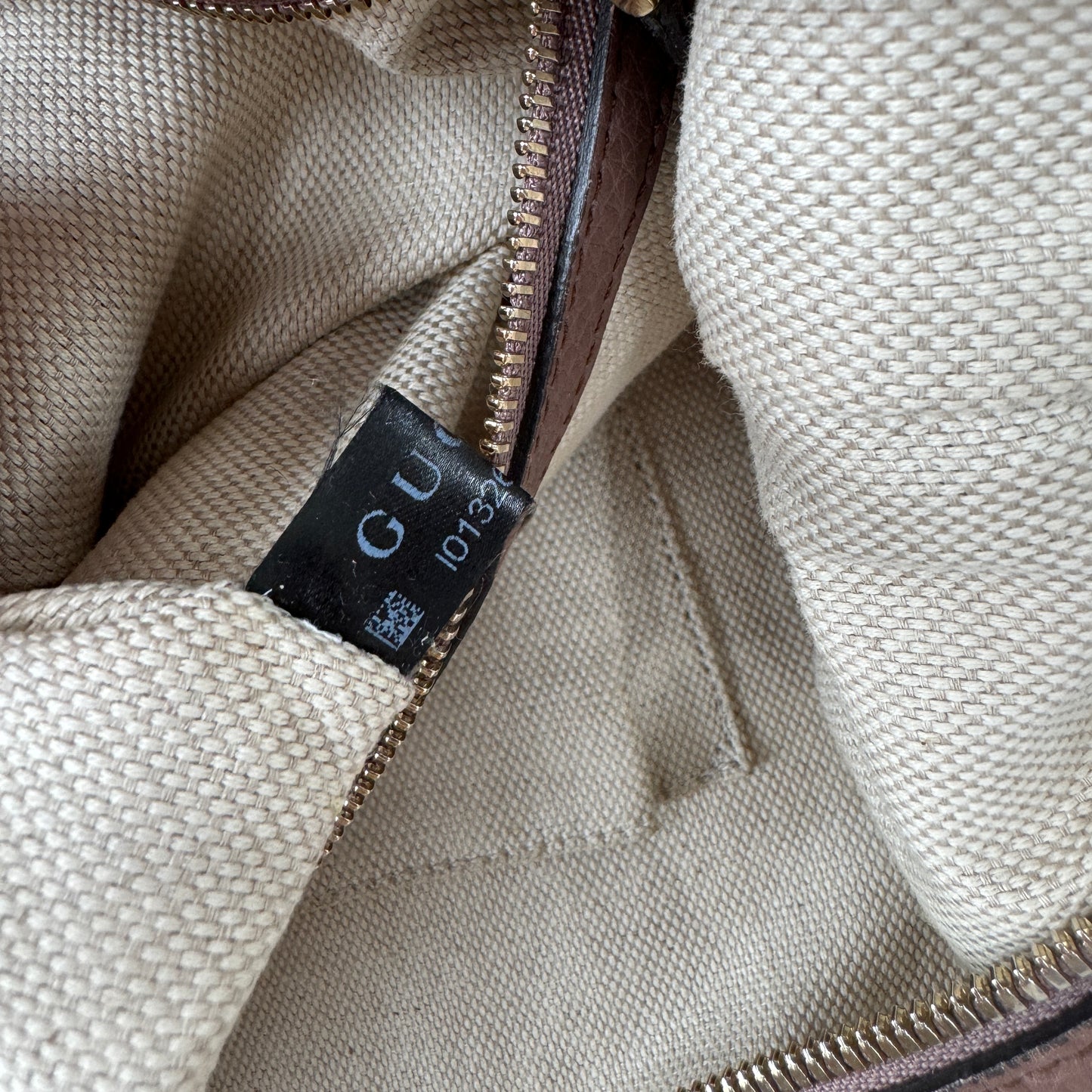 Gucci Medium Soho Chain Hobo