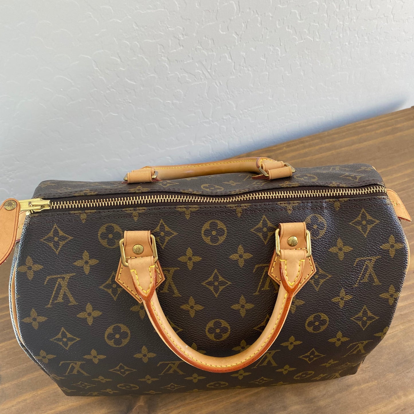 Louis Vuitton Monogram Speedy 30