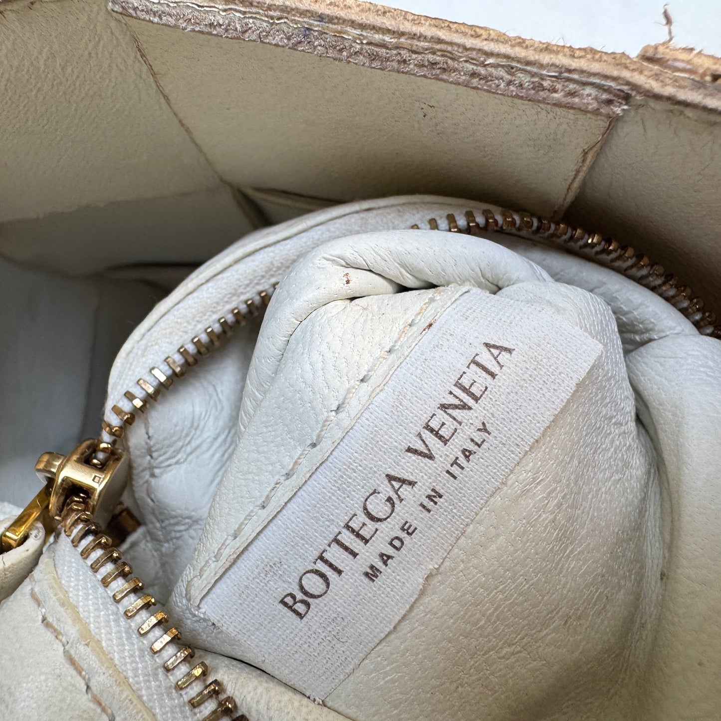 Bottega Veneta Grained Calfskin Maxi Intrecciato Cassette Crossbody